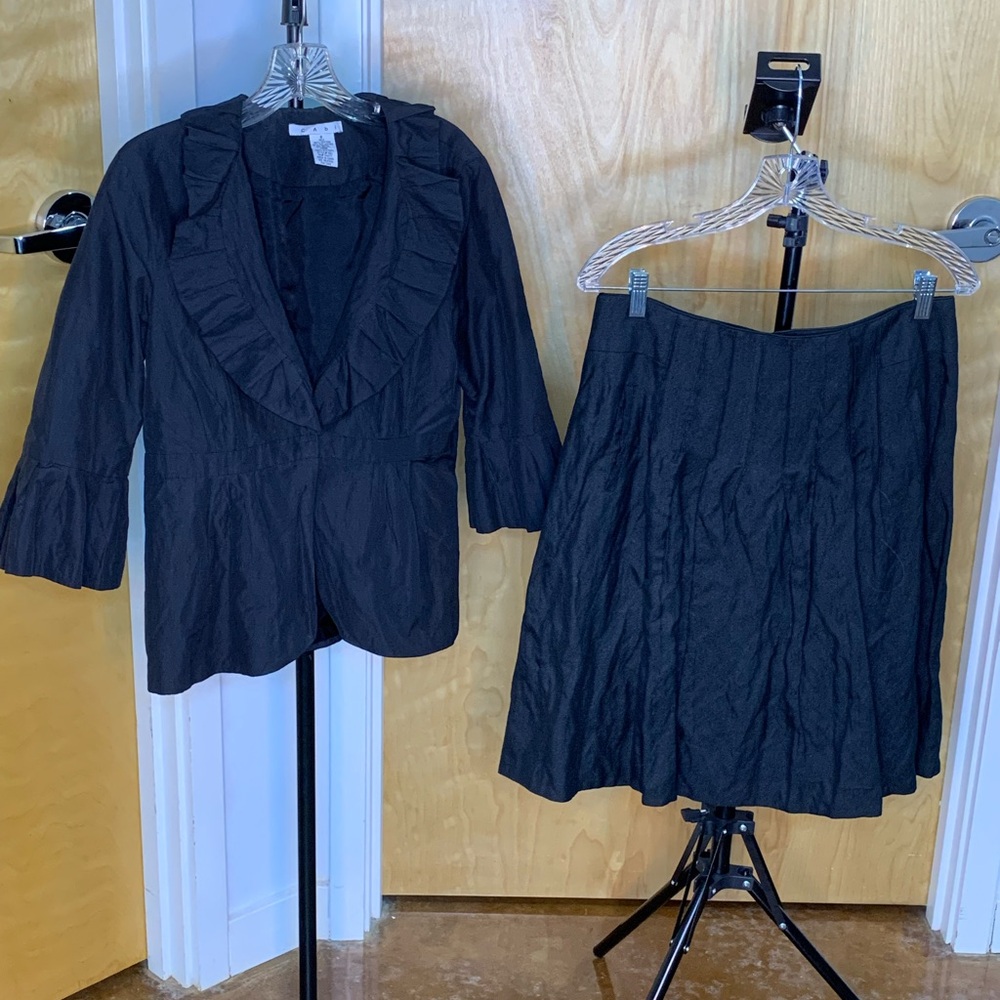 Cabi Cosette Jacket (8) and Theater Skirt (6)